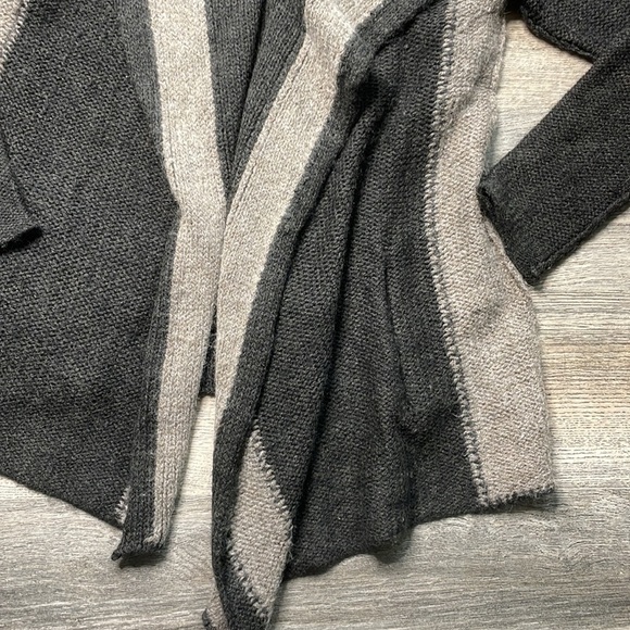 360 Sweater Merino Wool Blend Grey Open Front High Low Cardigan Sweater, size XS - Picture 4 of 8
